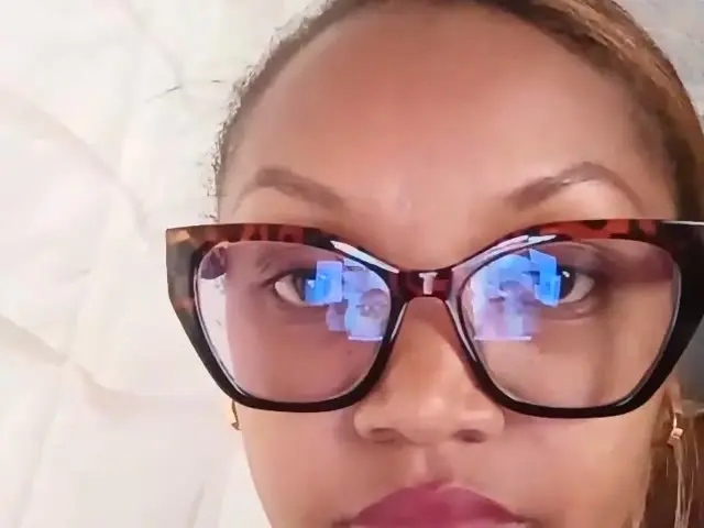 goddessmira Live Webcam
