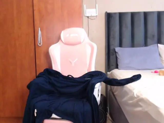 naomi1 Live Webcam